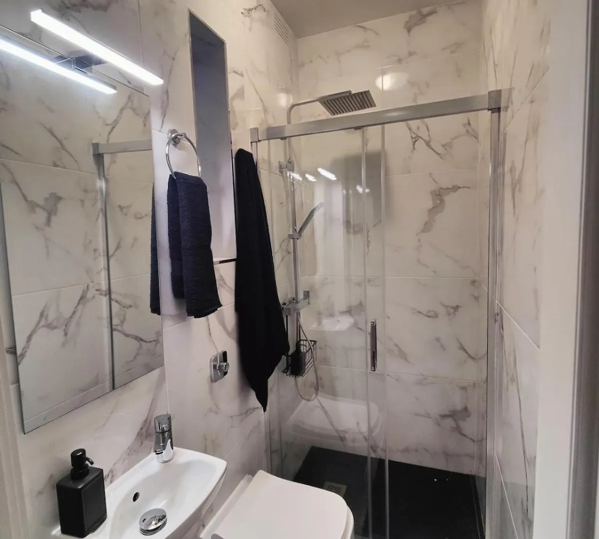 Stunning Central Sliema Apartment With Garden 0*,  Malta