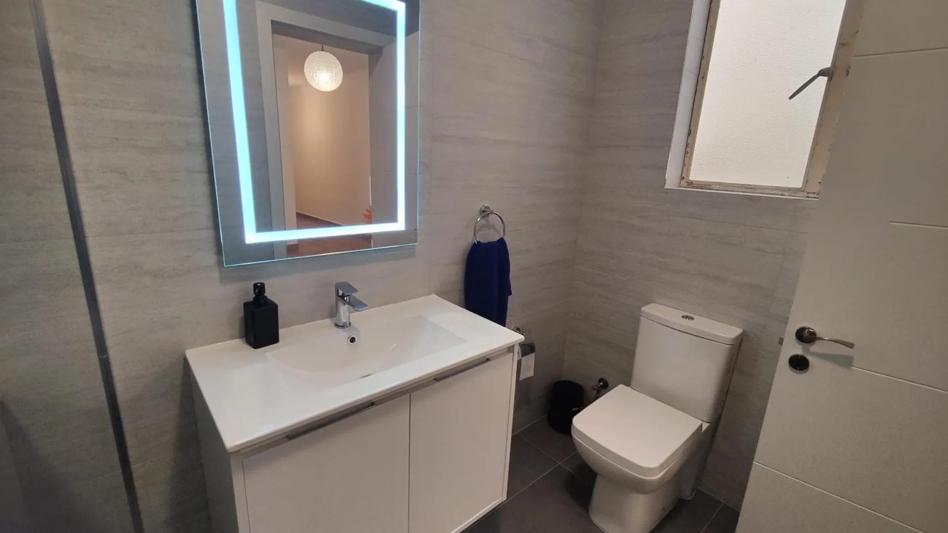Stunning Central Sliema Apartment With Garden Malta